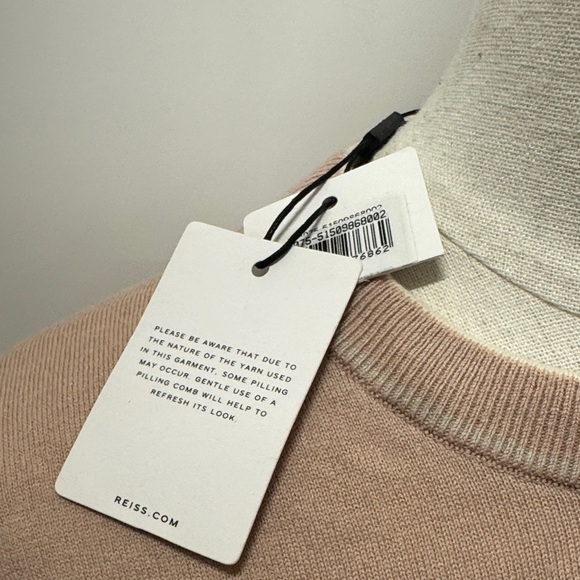 NWT REISS Titan Tipped Crew Neck Top Men’s size Medium - Picture 2 of 3